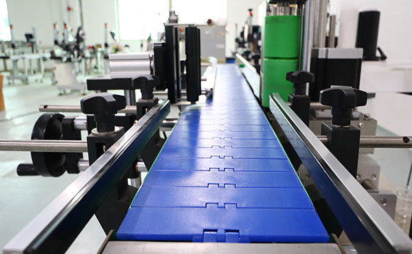 全自动卧式圆瓶贴标机,卧式圆瓶贴标机,贴标机生产厂家